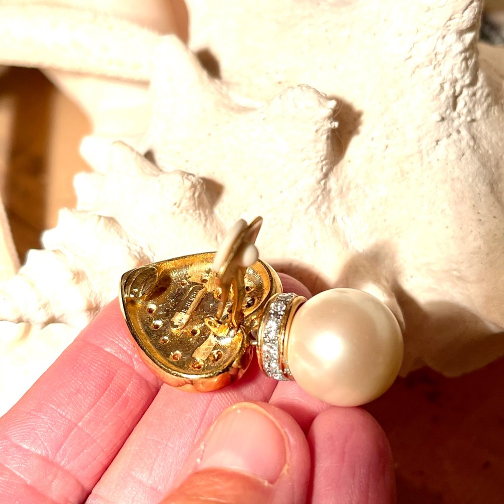 Pearl & Rhinestone earrings - Picture 7 of 8